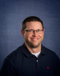 Andrew Williams ('02)